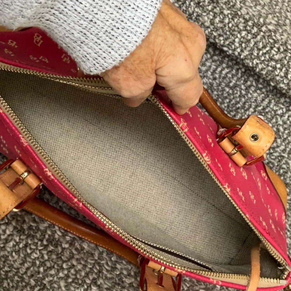 Dooney & Bourke satchel - Picture 7 of 15